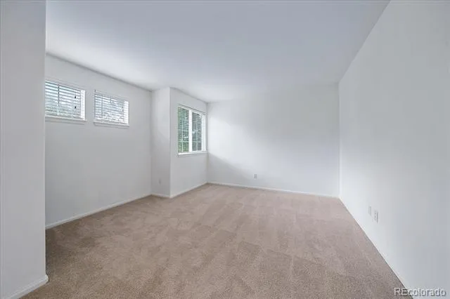 6048 S Walden Court Aurora, CO 80016