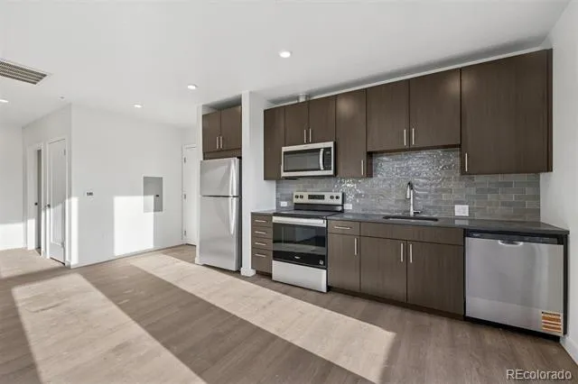 639 29th Street #400 Denver, CO 80205