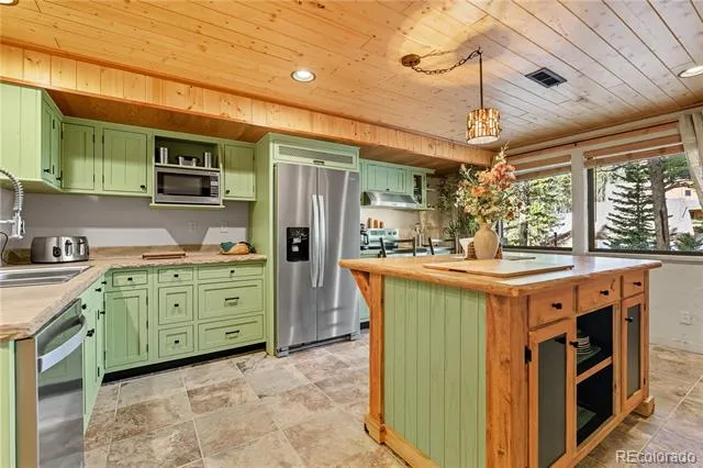 401 Lake Road Idaho Springs, CO 80452