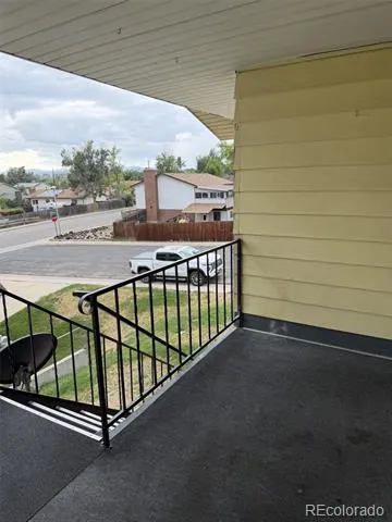 9778 Appletree Place Denver, CO 80260