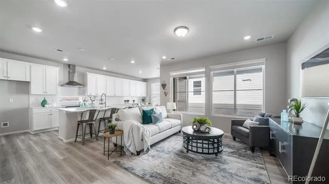 5161 Quatar Street Aurora, CO 80019