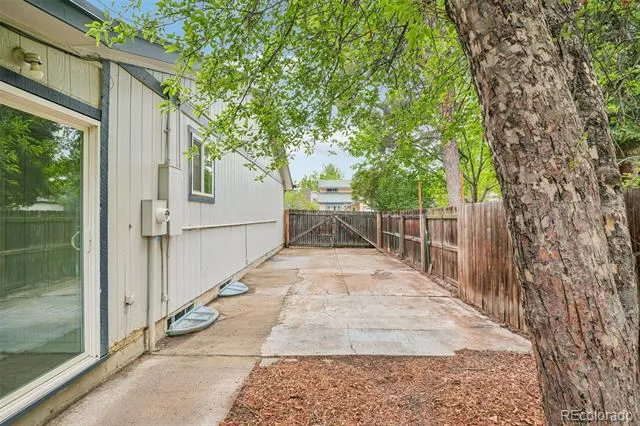 9339 W 76th Avenue Arvada, CO 80005