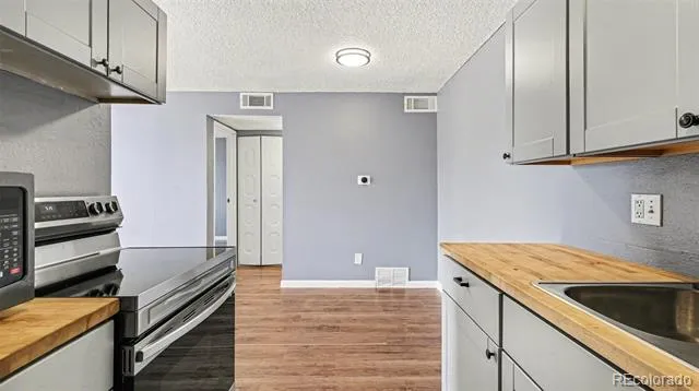 10211 Ura Lane #205 Thornton, CO 80260