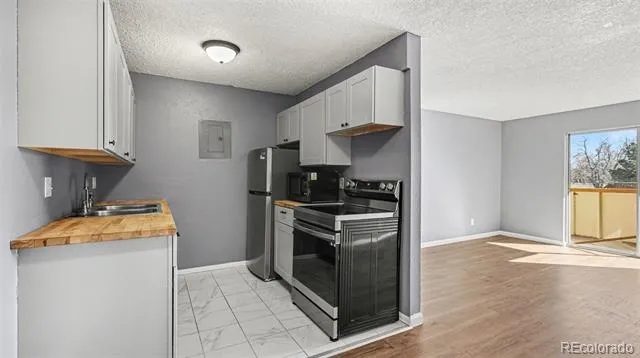 10211 Ura Lane #205 Thornton, CO 80260