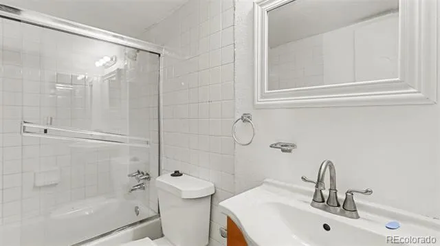 10211 Ura Lane #205 Thornton, CO 80260