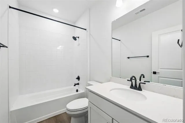25060 E 42nd Avenue Aurora, CO 80019