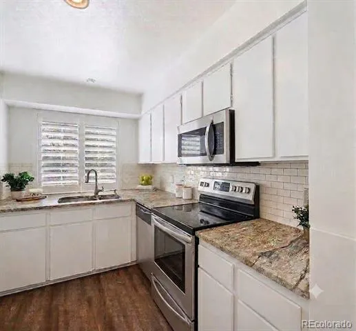 1881 Newland Court Lakewood, CO 80214