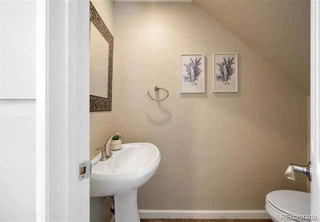1881 Newland Court Lakewood, CO 80214
