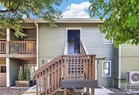 540 S Forest Street #4-202