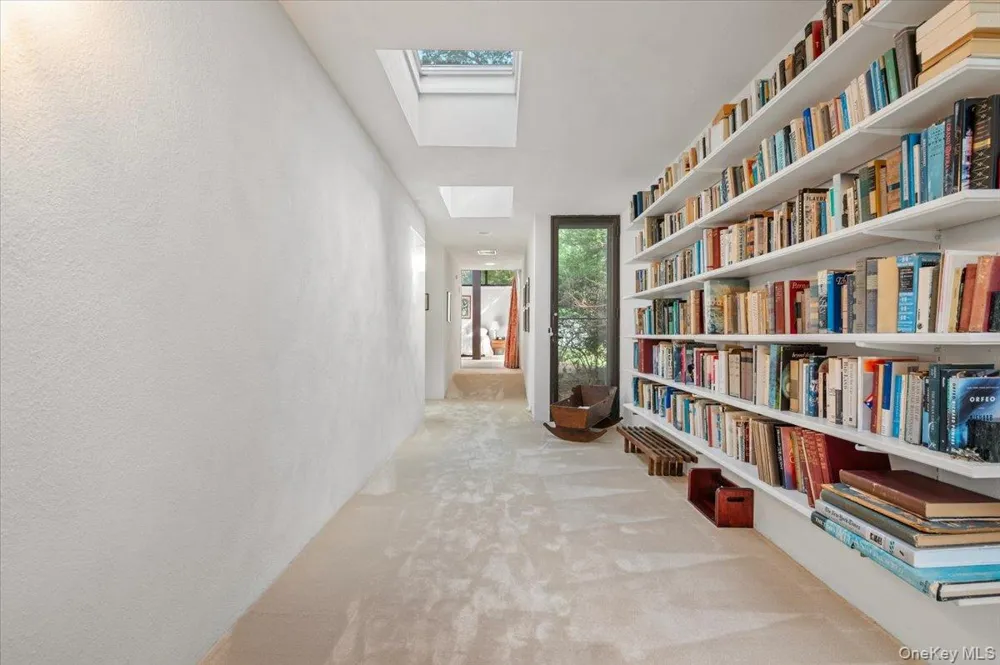 347 Duck Pond Road Matinecock, NY 11560