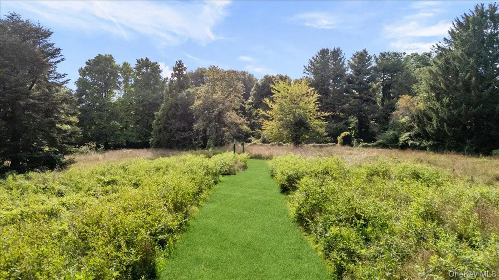 347 Duck Pond Road Matinecock, NY 11560