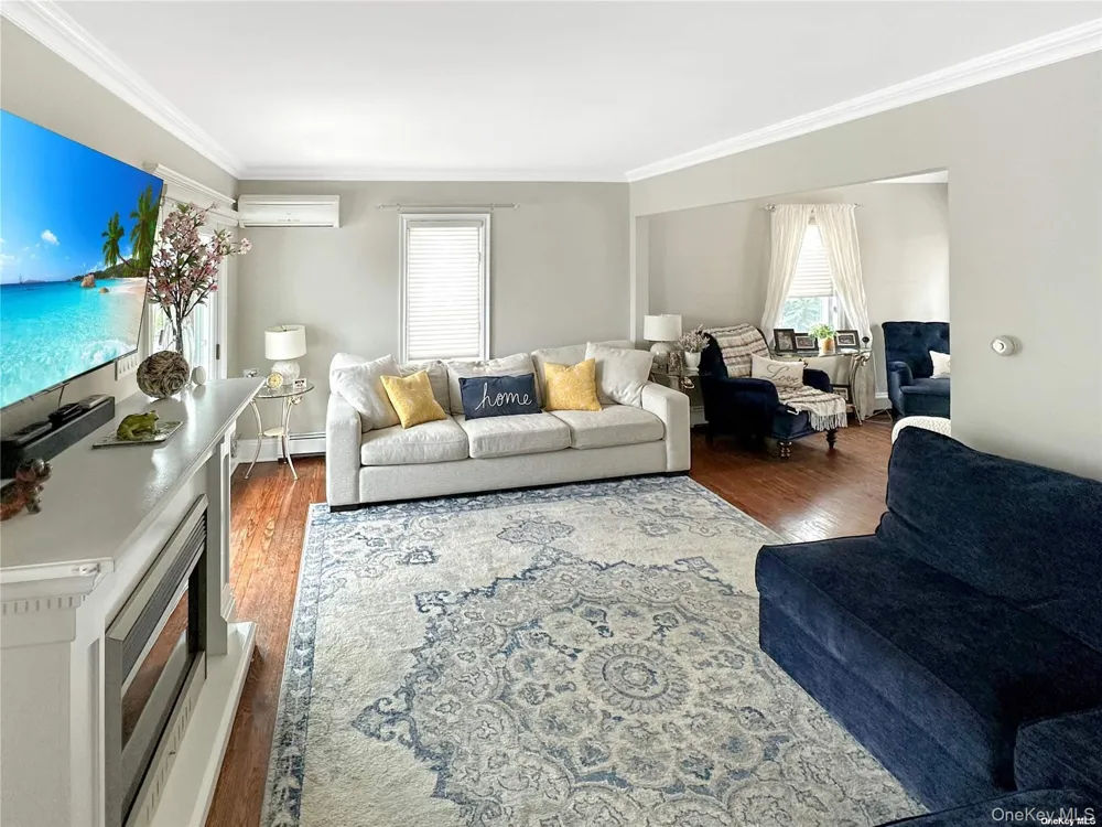 2517 Rockville Centre Parkway Oceanside, NY 11572