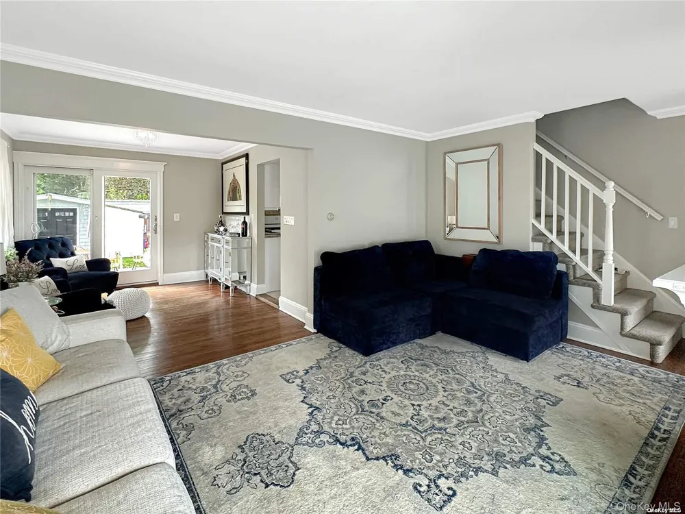 2517 Rockville Centre Parkway Oceanside, NY 11572