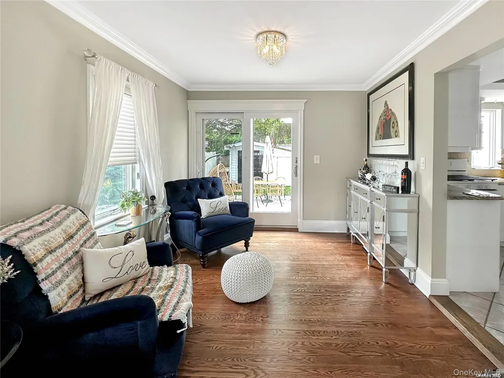 2517 Rockville Centre Parkway Oceanside, NY 11572