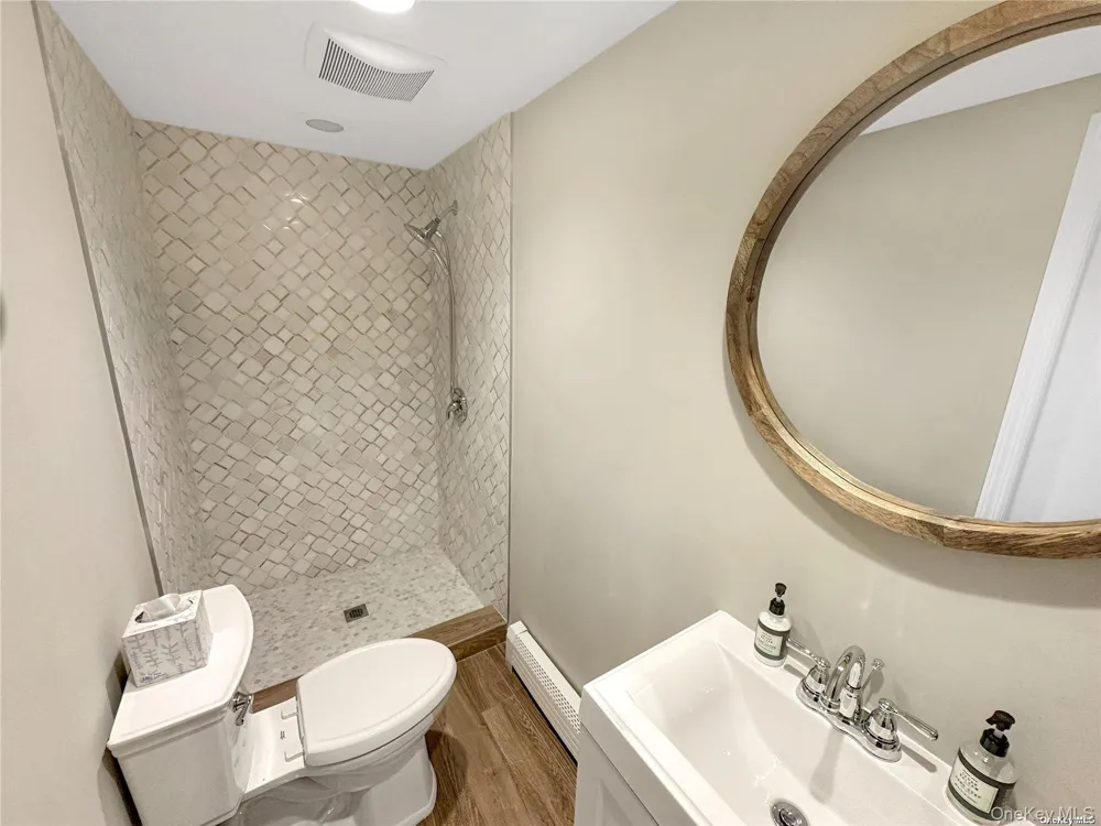 2517 Rockville Centre Parkway Oceanside, NY 11572