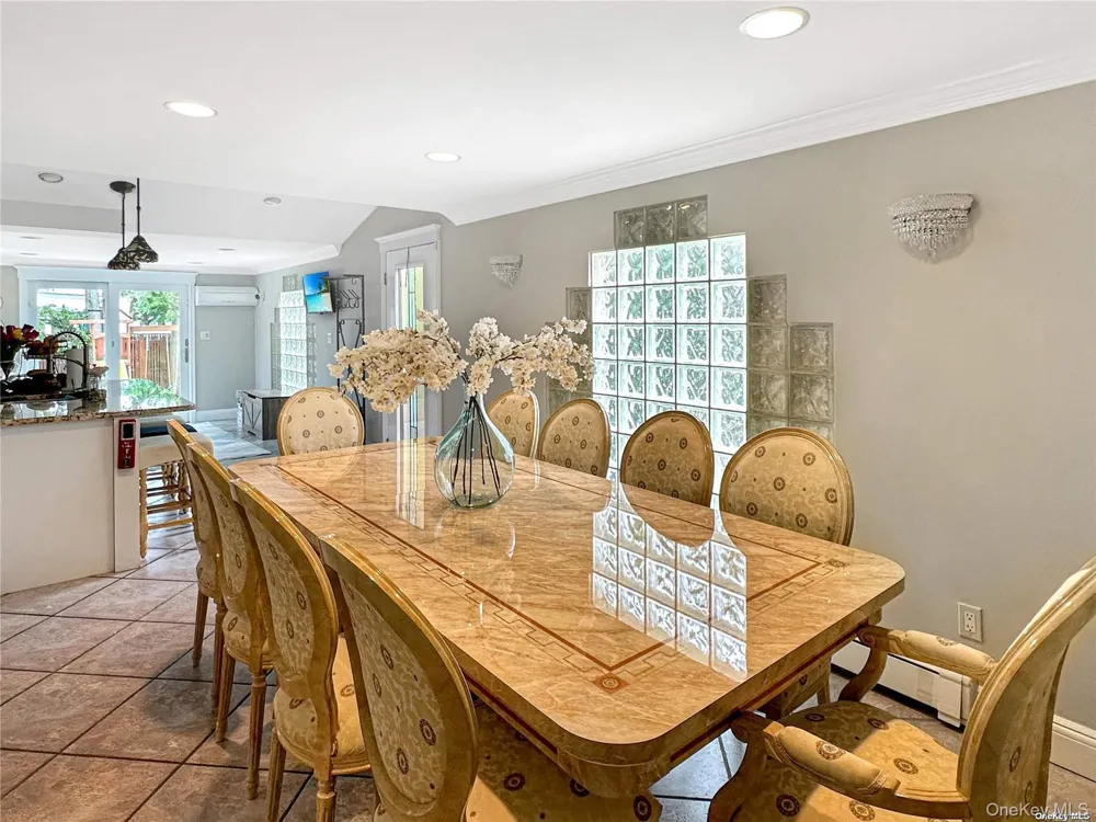 2517 Rockville Centre Parkway Oceanside, NY 11572