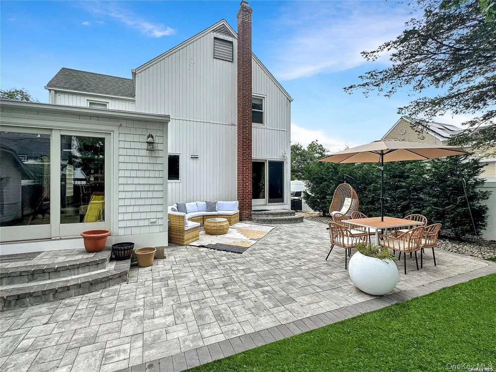 2517 Rockville Centre Parkway Oceanside, NY 11572