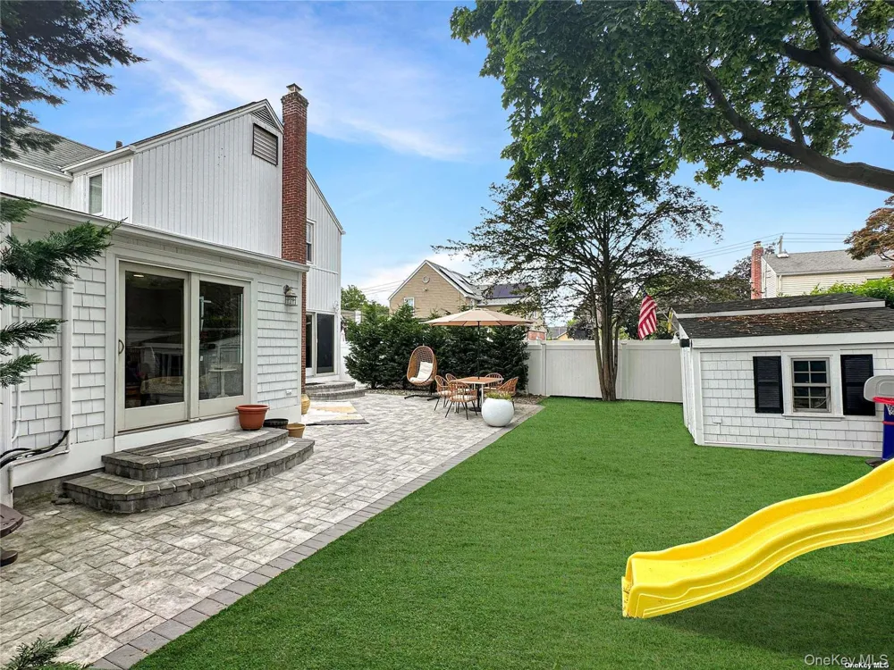2517 Rockville Centre Parkway Oceanside, NY 11572