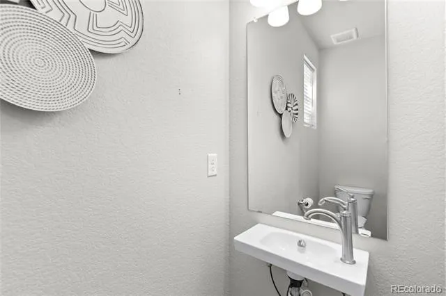 3914 Rome Street Aurora, CO 80019