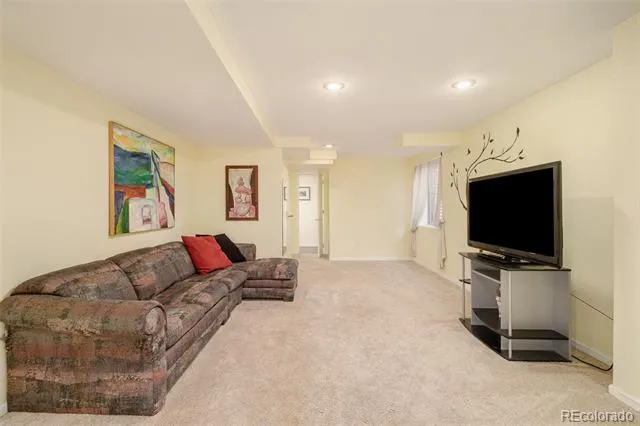 302 Sanders Circle Erie, CO 80516