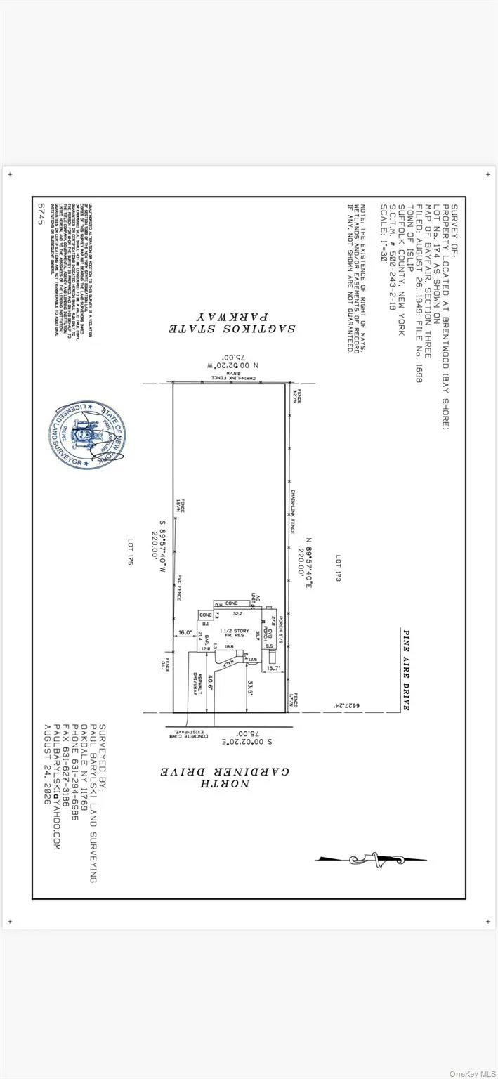 1556 Gardiner Drive Bay Shore, NY 11706