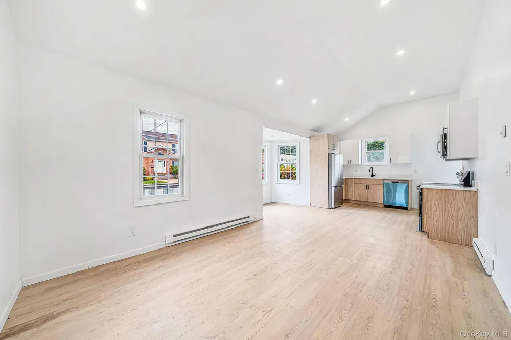 1077 Central Avenue Hempstead, NY 11550