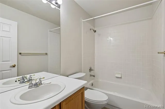 4044 E Geddes Circle Centennial, CO 80122