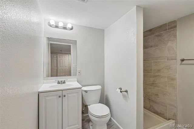 4044 E Geddes Circle Centennial, CO 80122