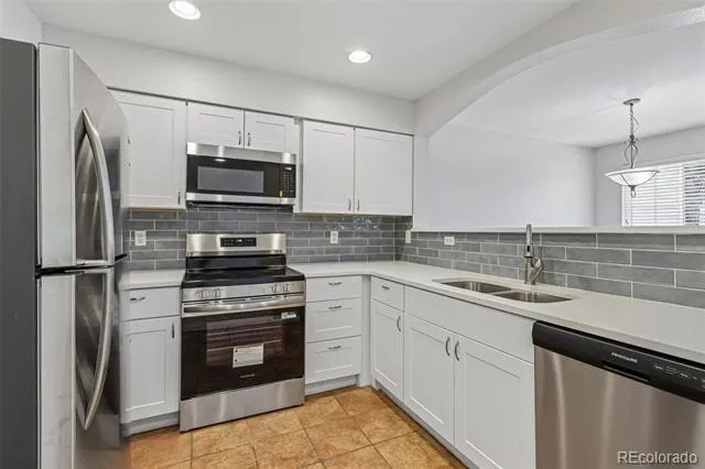 4044 E Geddes Circle Centennial, CO 80122