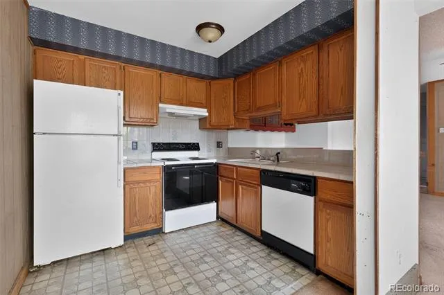 2600 S Xanadu Way #B Aurora, CO 80014