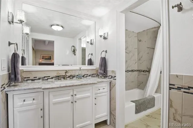 7877 E Mississippi Avenue #807 Denver, CO 80247
