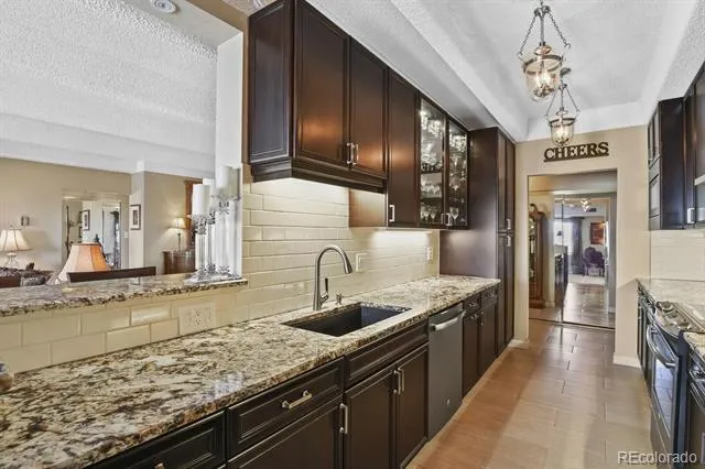 7877 E Mississippi Avenue #807 Denver, CO 80247