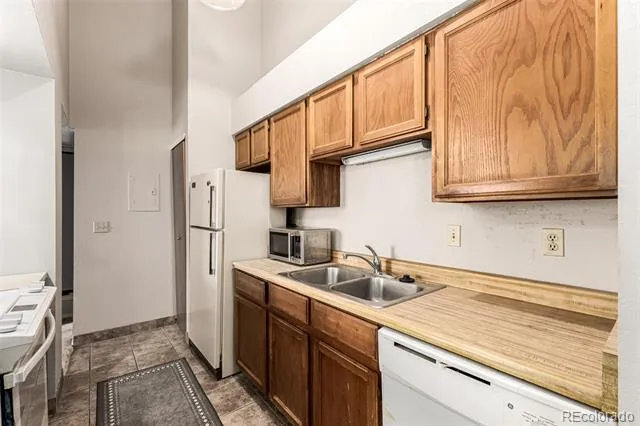12354 W Nevada Place #301 Lakewood, CO 80228