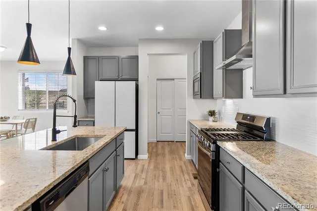 931 W Hopkins Drive Elizabeth, CO 80107