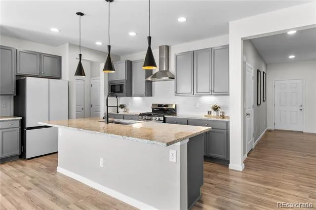 931 W Hopkins Drive Elizabeth, CO 80107