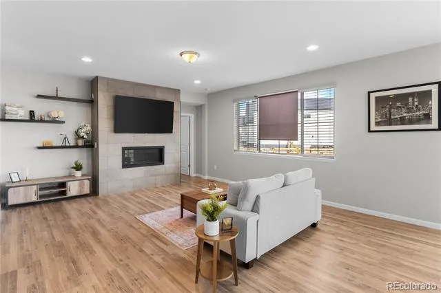 931 W Hopkins Drive Elizabeth, CO 80107