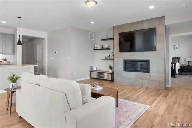 931 W Hopkins Drive Elizabeth, CO 80107