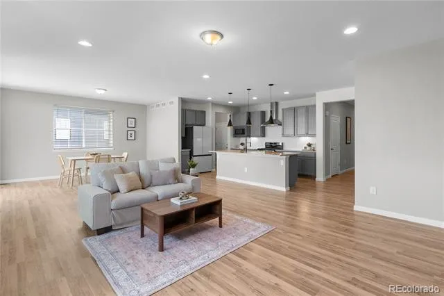 931 W Hopkins Drive Elizabeth, CO 80107