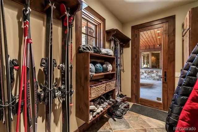 345 Peerless Drive Breckenridge, CO 80424