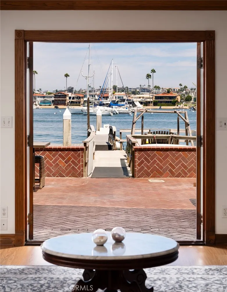 1444 W Bay Newport Beach, CA 92661