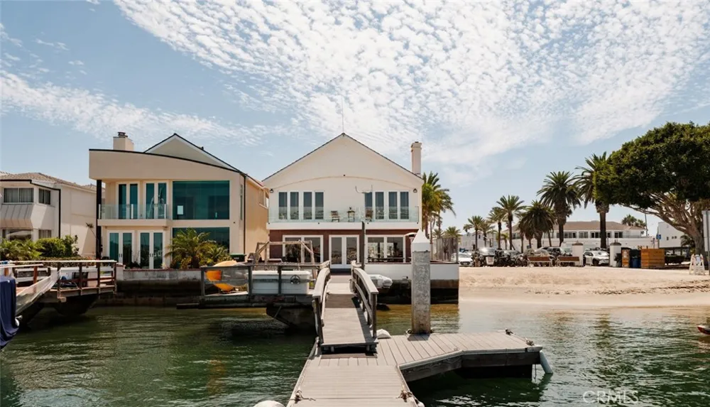 1444 W Bay Newport Beach, CA 92661