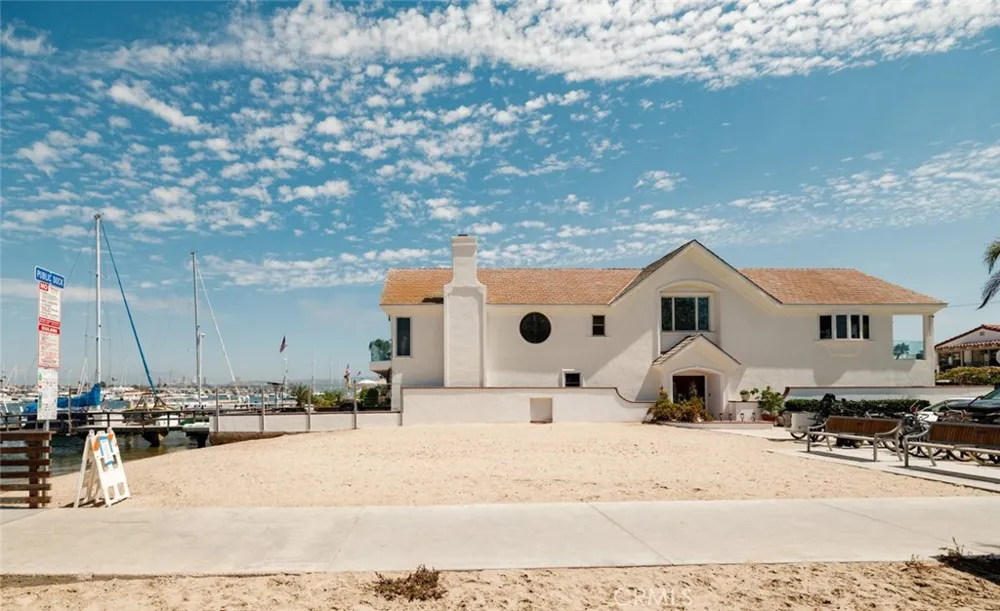 1444 W Bay Newport Beach, CA 92661