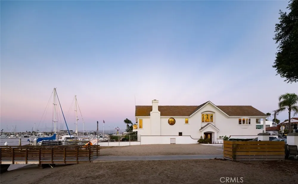 1444 W Bay Newport Beach, CA 92661