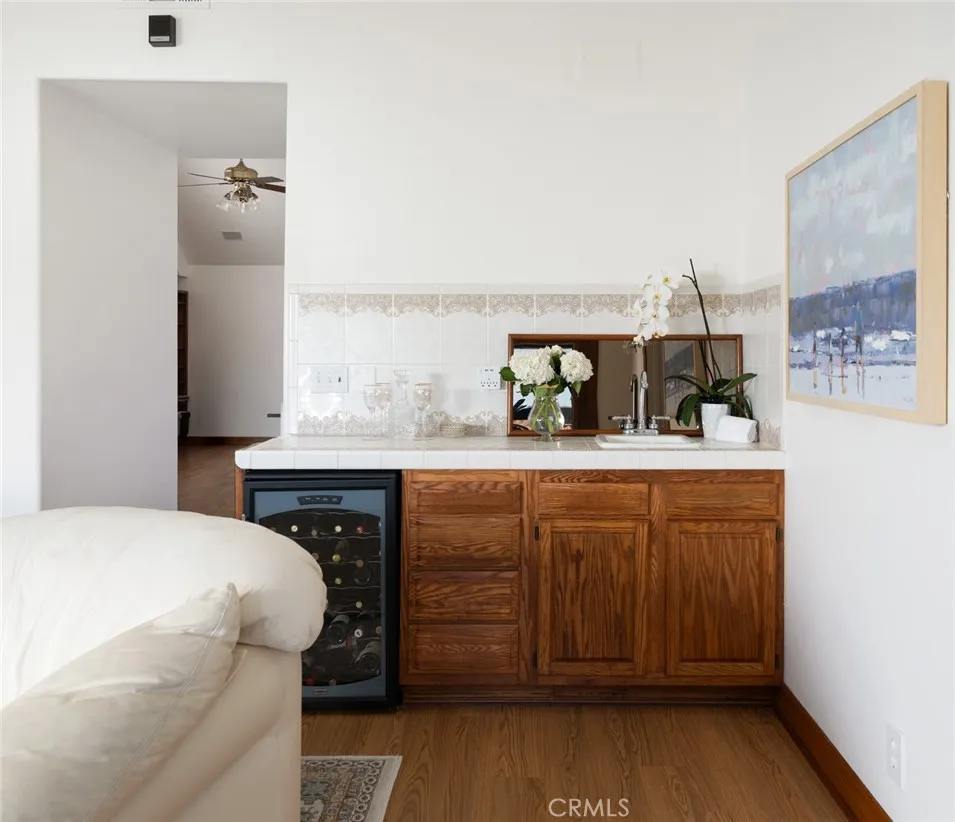 1444 W Bay Newport Beach, CA 92661