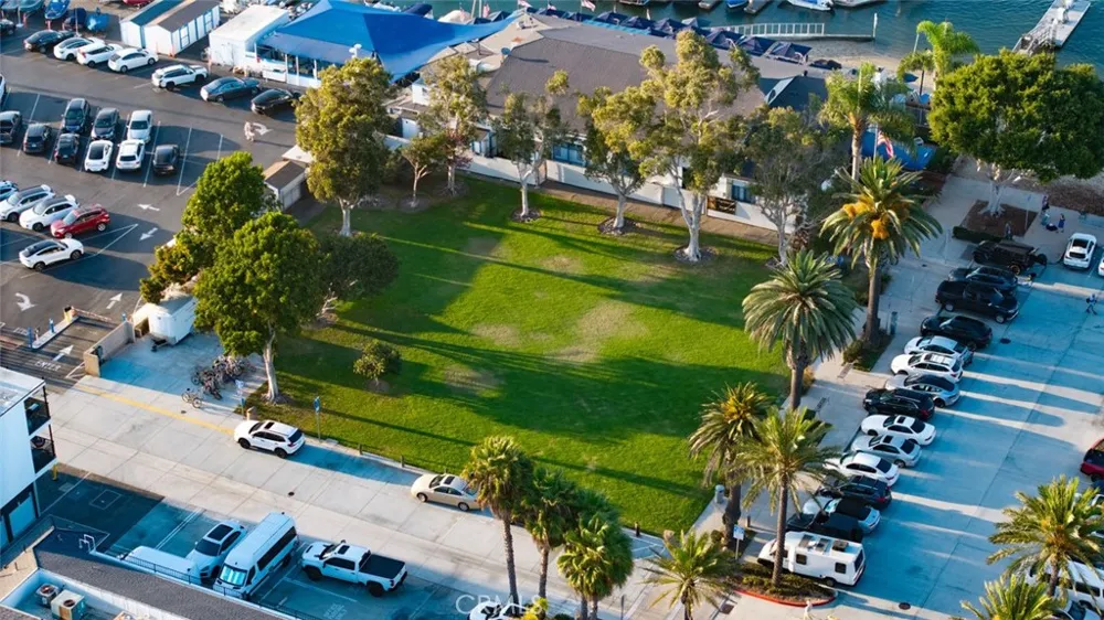 1444 W Bay Newport Beach, CA 92661