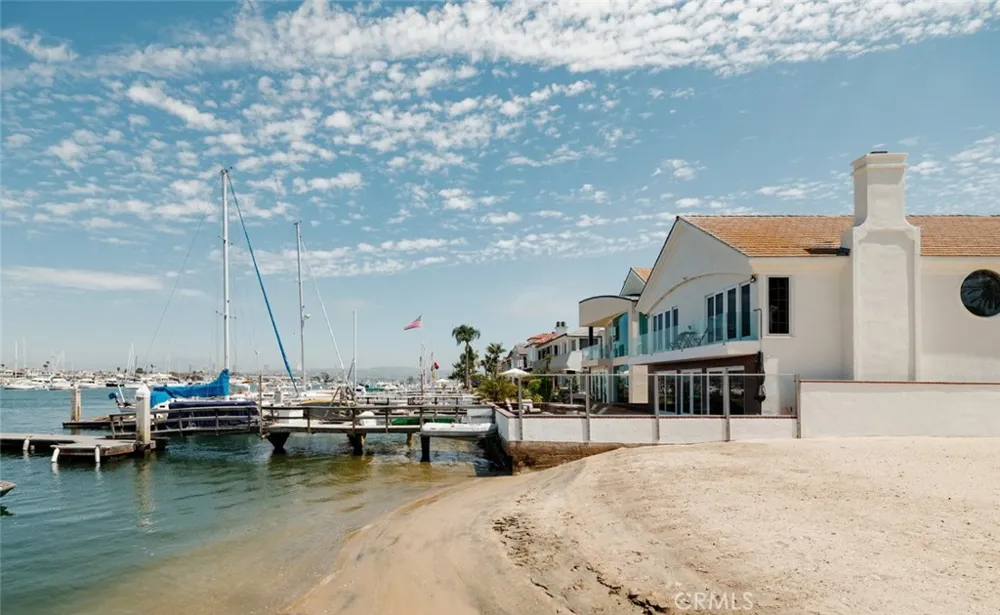 1444 W Bay Newport Beach, CA 92661