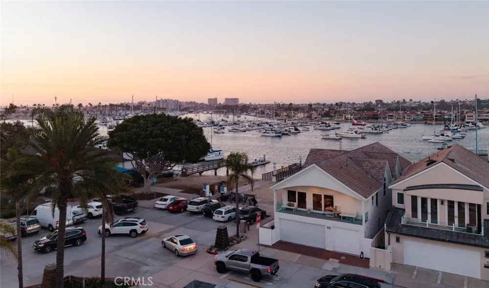 1444 W Bay Newport Beach, CA 92661