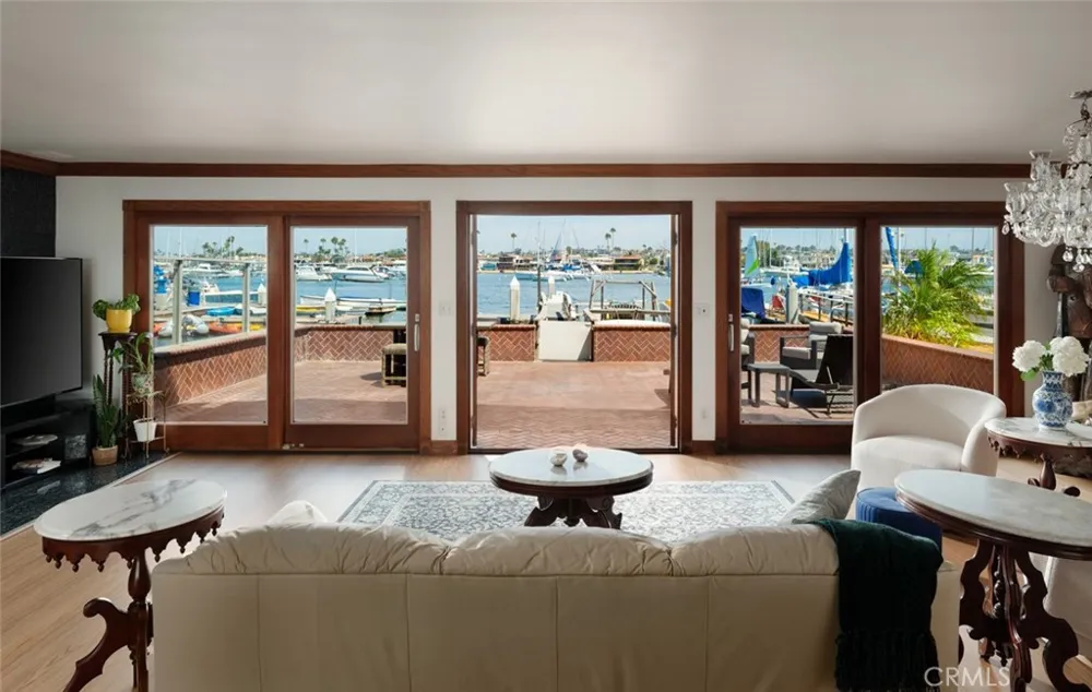 1444 W Bay Newport Beach, CA 92661
