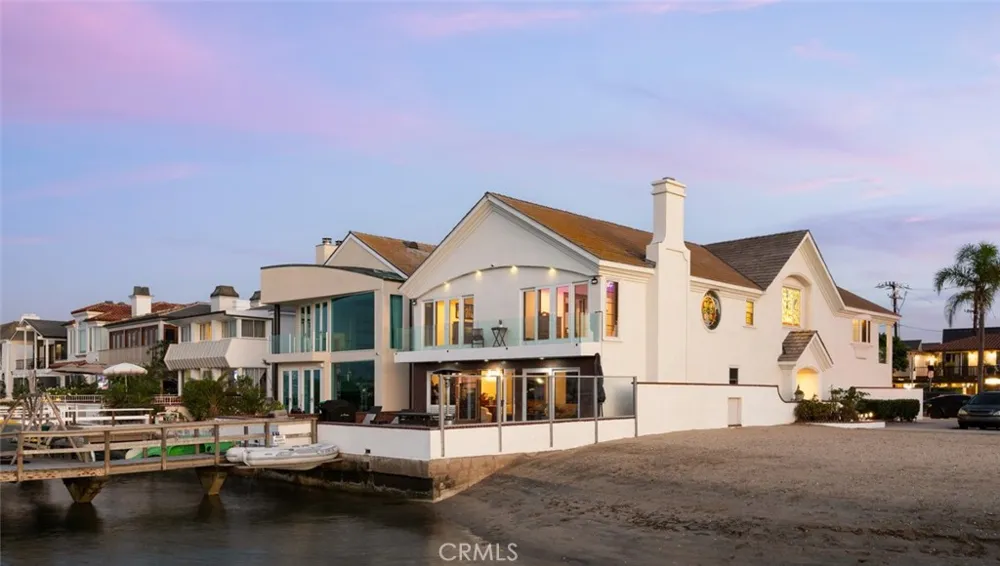 1444 W Bay Newport Beach, CA 92661
