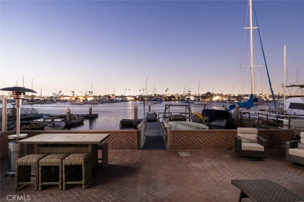 1444 W Bay Newport Beach, CA 92661
